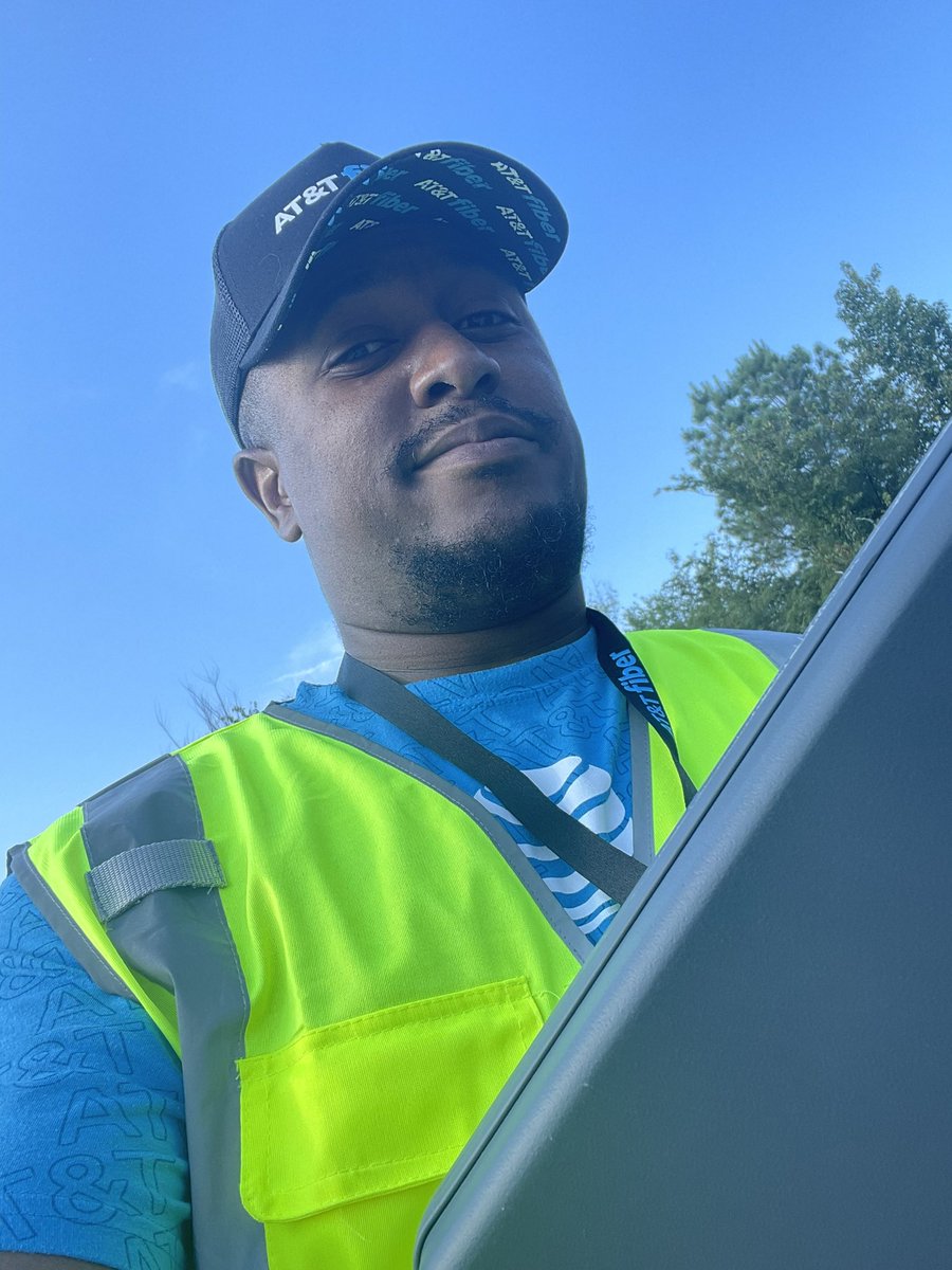 Did Somebody say Fiber Friday 🔥🔥 in Arkansas today out here spreading the Fiber love 😎 @ssthefiberqueen #fiberhunter #Arkansas