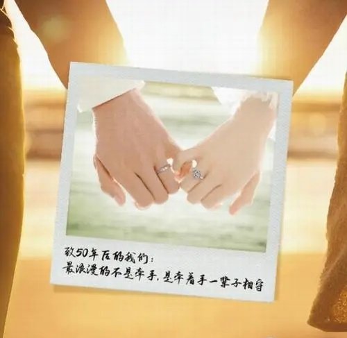 GoTogetherWithU's tweet photo. 对的人把你宠成孩子，错的人把你逼成疯子，一生最终不过饱餐与被爱，一生所求，不过温暖与良人，一生所爱，不过是守护和相伴。☕️ https://t.co/MmLIhq8efA