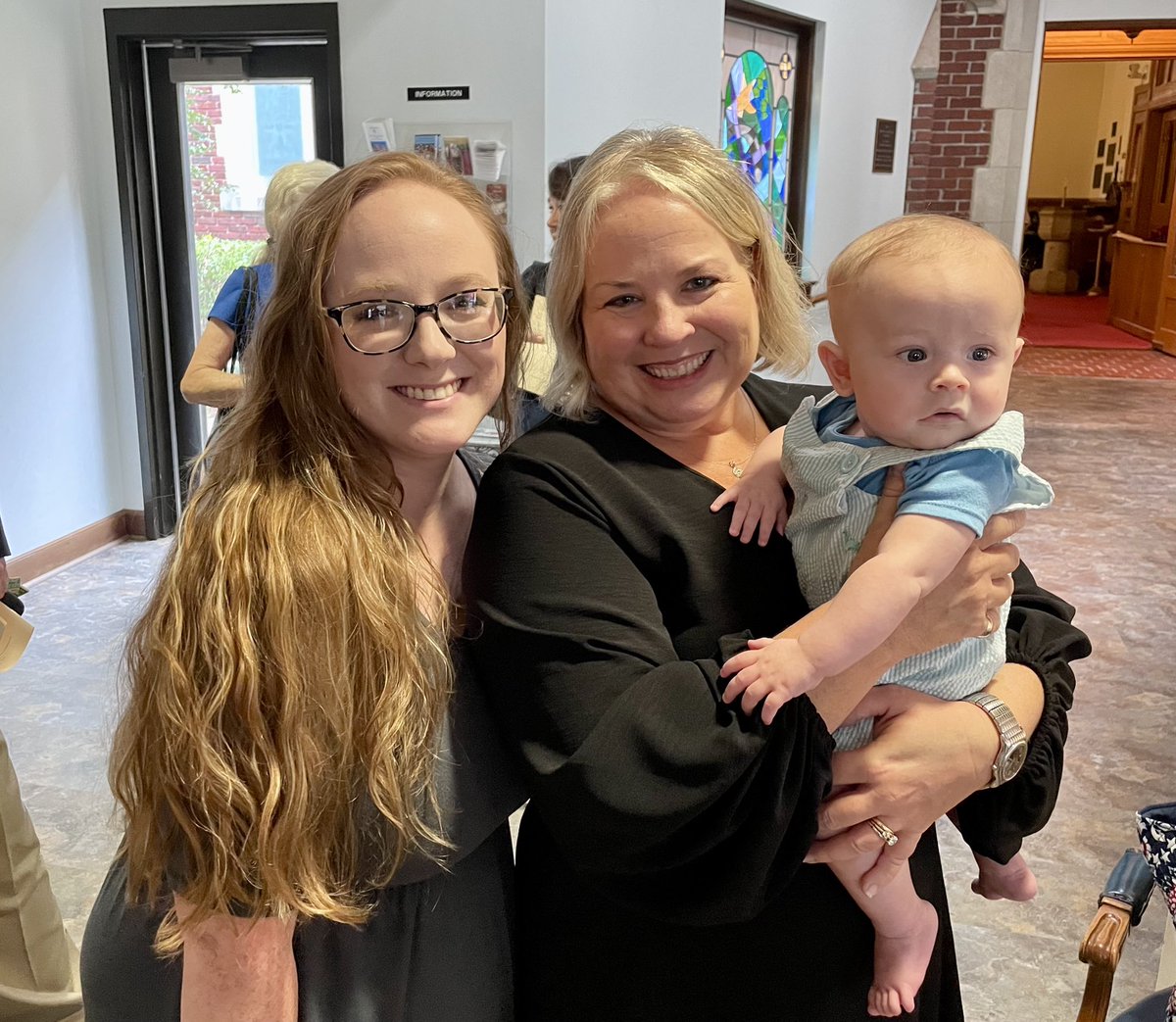AbernathyAliceA's tweet photo. My mother’s funeral today and one of my former students came with her husband and baby to be there for me. Made my day. https://t.co/boRBg5mrtY
