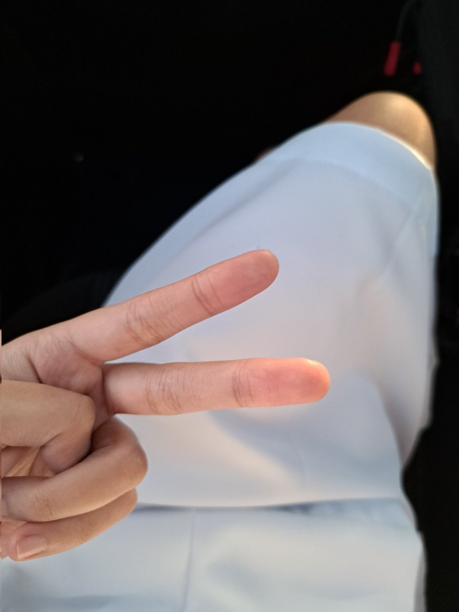 jinbreadscart's tweet photo. Otw to school ang ferson https://t.co/TrsdxaAtDQ