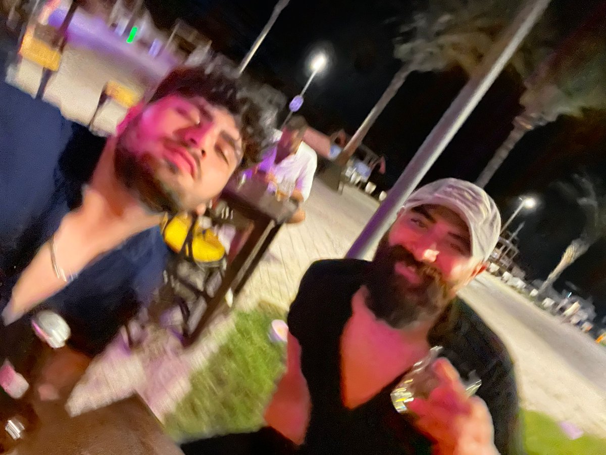 bulanık olan dünyadır biz değiliz..