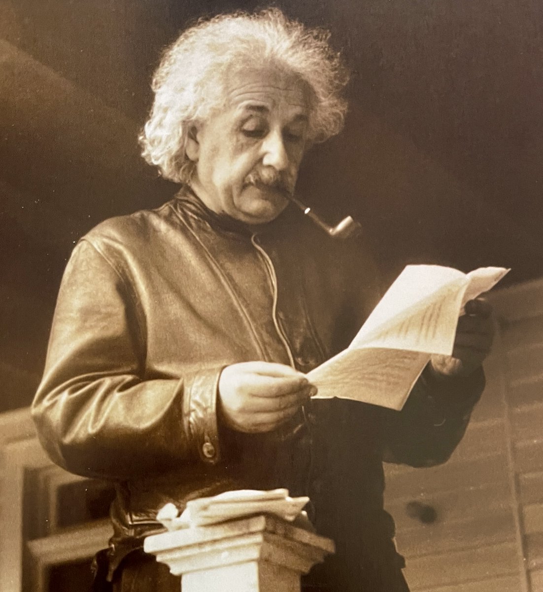 Some of the most iconic photos of Einstein feature him wearing a brown leather Levi's jacket. Einstein wore it so often while smoking his pipe that when Christie’s auction house put the jacket up for sale in 2016, the curators pointed out that it still smelled like tobacco.