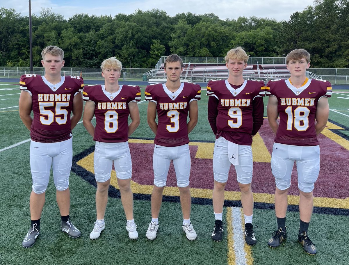 Congratulations to our 2022 Hubmen Football Captains!  

Luke Dyrhaug
Mack Schmidt
Nate Kes
Gavin Lloyd
Marcus Karsky