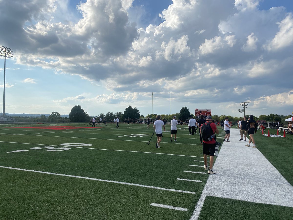GUESS WHATS BACK???!!!! 

HIGHSCHOOL FOOTBALL IS HERE.

Tonight our <a href="/WSMV/">WSMV 4 Nashville</a> Game of the Week is Ravenwood vs. MBA where two of the top QBs in the state will go head to head!