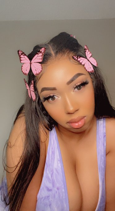 Hey ! #spoiled #onlyfansbabe https://t.co/BHIxsIQek9<a href="/tag/spoiled"class="tags">#spoiled</a><a href="/tag/onlyfansbabe"class="tags">#onlyfansbabe</a>