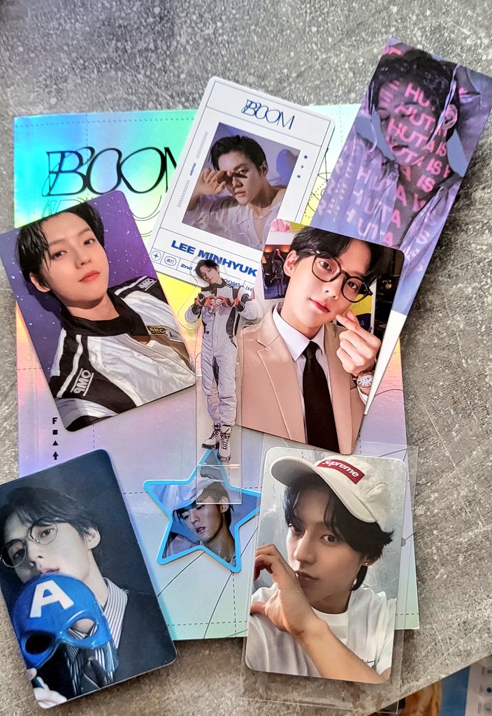 TaeTen2020's tweet photo. Thank you for the Huta album, I was not expecting this many inclusions! 🥰 https://t.co/t0FRt8fRPO