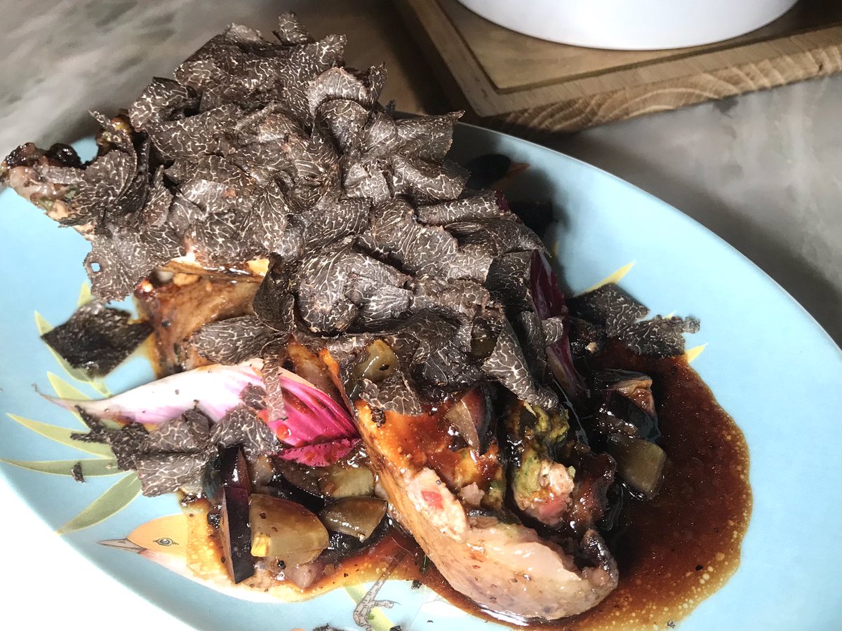 commecestbon's tweet photo. Maincourse:“WagyuBeef-Soy-Salsa Verde-BlackGarlic”,“Quail-Grapes-Truffle”,“Cauliflower-Garlic-Brown Butter”,“Carrot-Onion-Kimchi”

#Chainedinner #ChainedesRotisseurs #ChaineBangkokRattanakosin #IgnivBangkok #StRegisBangkok #commecestbon #สายกิน #foodies #michelinstar #เชฟมิชลิน https://t.co/tJGfyE9y54