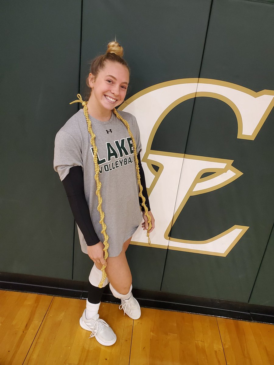 CLHawkVB's tweet photo. HOLD THE ROPE recipient Tuesday vs Poth, given after a win for being the change in a match &/or dominating on the floor!
πππ #pointhawks
Claire vs Poth 8/16
@CL_Hawks @CLHS_Principal @BMar1842 @Marshakh10 https://t.co/nmS1kjitbt