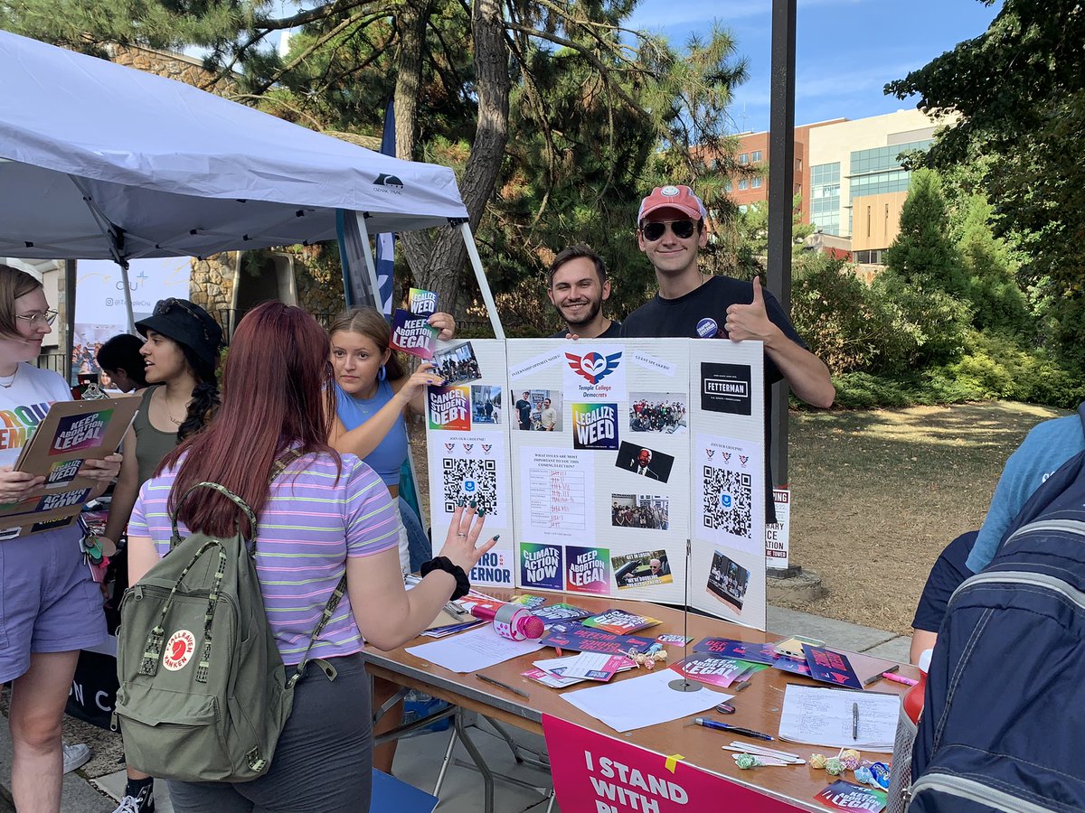 JohnBradyPHL's tweet photo. Itโs that time of year! Voter Registration at @TempleUniv!
A beautiful day to engage some college Dems with the @TempleDems and @AllIn_PA! #VotePhilly https://t.co/6JyULHQLkQ