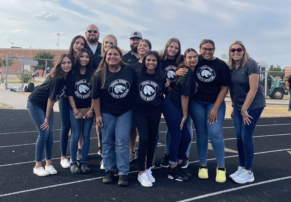 Fossil Ridge High School Sports Medicine (@frhssportsmed) on Twitter photo Meet the Panther tonight. The team behind the team!!
#itsbetterattheridge <a href="/FossilRidgeKISD/">Fossil Ridge High School</a> <a href="/KISDAthletics/">Keller ISD Athletics</a> Meet the Panther tonight. The team behind the team!!
#itsbetterattheridge <a href="/FossilRidgeKISD/">Fossil Ridge High School</a> <a href="/KISDAthletics/">Keller ISD Athletics</a>