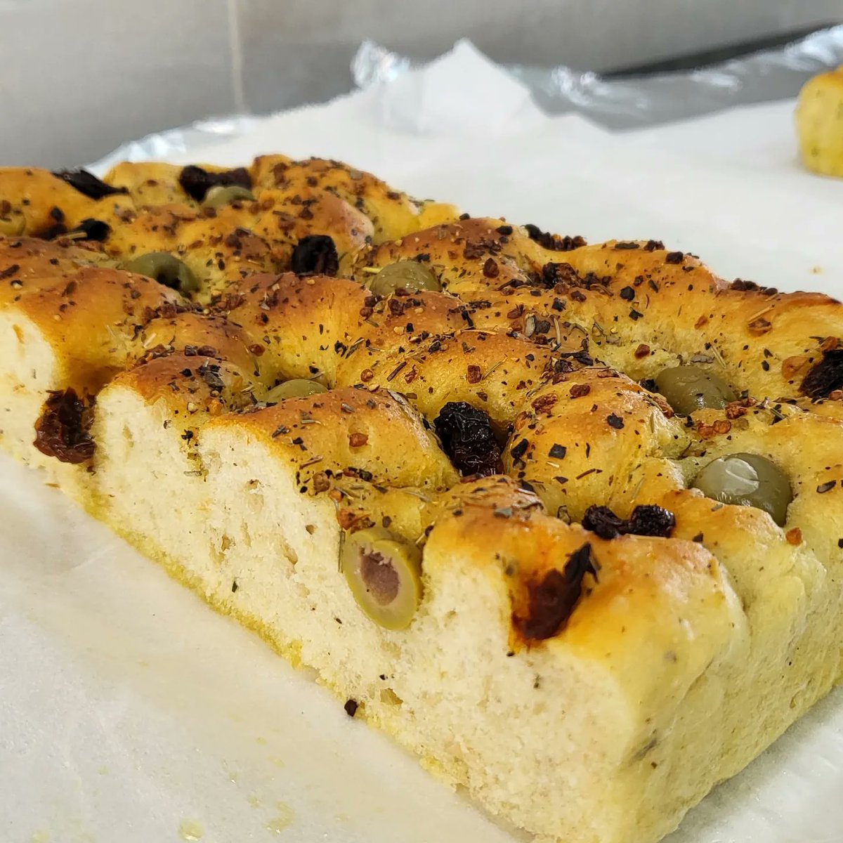 crumbsprinkles's tweet photo. Level up your bread game with our sun-dried tomato + green olive Focaccia. Baked fresh every second Sunday for pick-up at 12noon.

Next batch is tomorrow, so put in your orders today for a slice of airy, light and crispy Focaccia by lunch time 🥰

#focacciafortnight https://t.co/57rvyUURwy