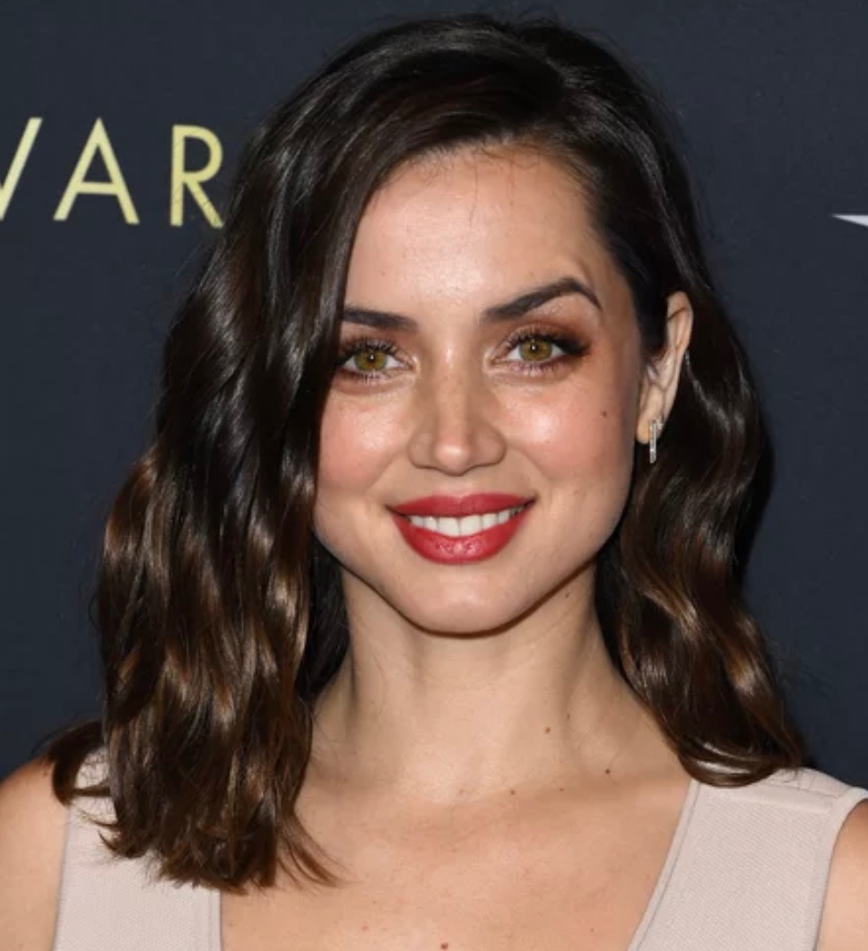 AnnMariaReeves's tweet photo. #OPERATIONBRZRKR CUSTODY LIST #7 - #AnaDeArmas [FORMER CoSTAR]: #DeArmas both participates in and benefits from the criminal activities #JaneyBergam/#AlexandraGrant organize in #KeanuReeves inner administrative circle. Most recently Armas won contract to helm #JohnWick spin-offs. https://t.co/3PtTICK5ve