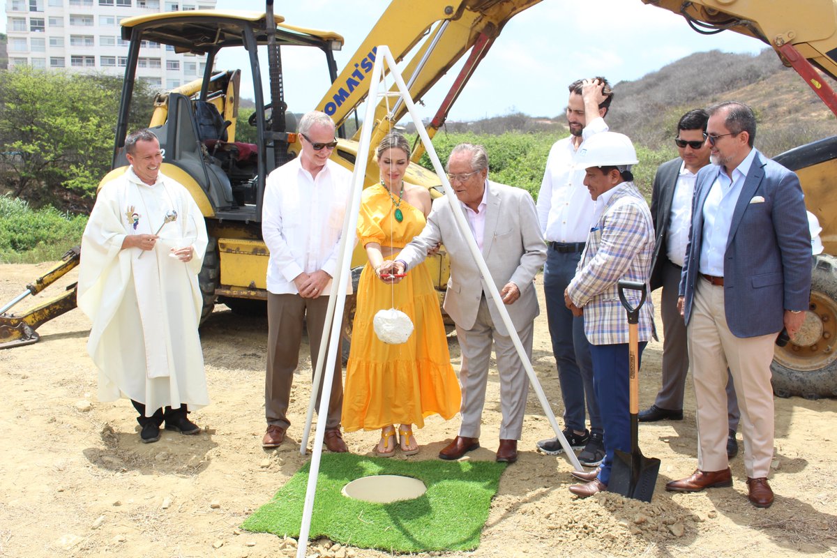 fbejarano01's tweet photo. INNOVUM reliza la colocación de la primera piedra del Hotel Courtyard by Marriot y del proyecto residencial Sunset City. La empresa privada lidera la reactivación económica en general Villamil Playas.
#INNOVUM #Marriot #turismo #SunsetCity #Playas #inmobiliaria #HotelCourtyard https://t.co/CzdEaYsr2J
