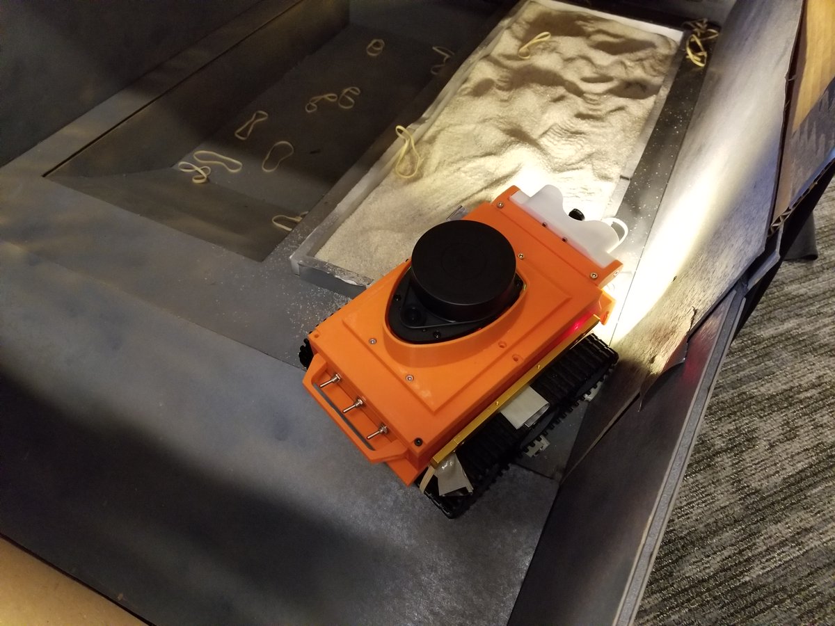 WASpaceGrant's tweet photo. The @UTEP Lunar Miners making one last attempt of some rough terrain — AND SUCCESS! #ArtemisLLTEC https://t.co/RxgyorgaS5