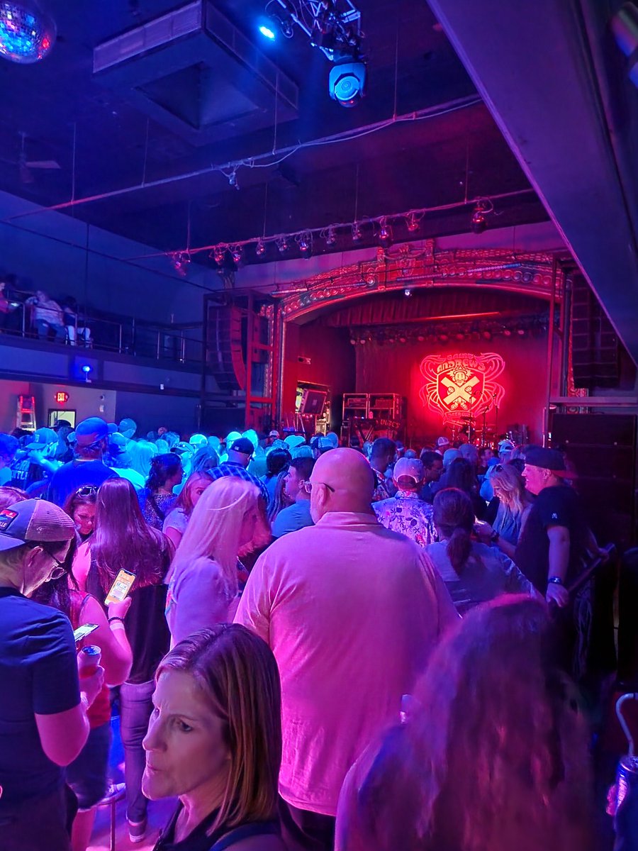 devilnutz2651's tweet photo. @OldDominion @StAndrewsHall Can't wait https://t.co/WmScneWhvC