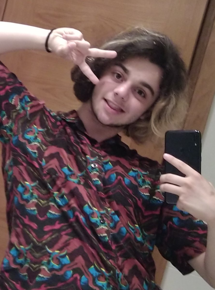 MeekaTime's tweet photo. hair cut check https://t.co/xg3Ohydn9s
