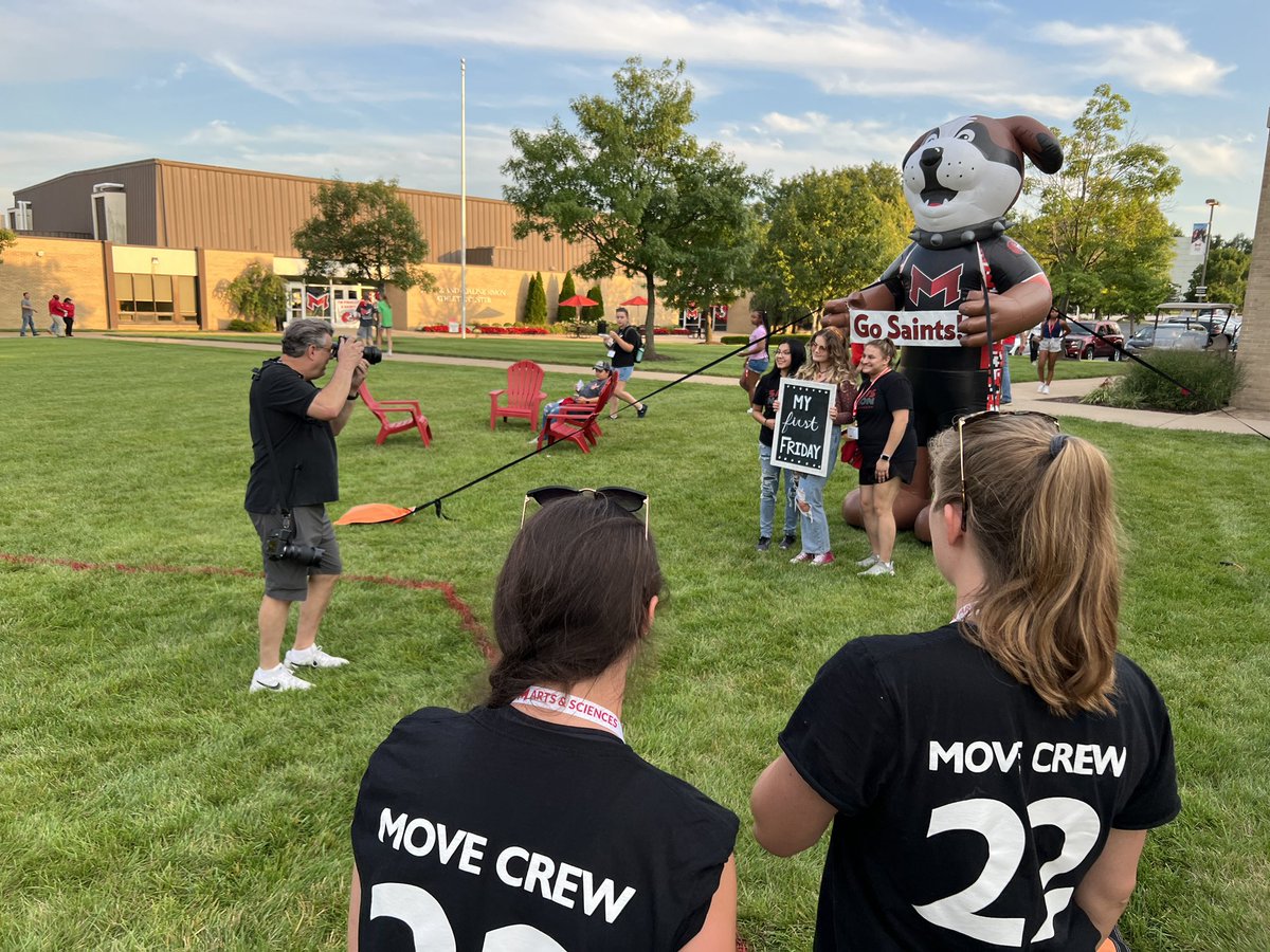 MaryvilleU's tweet photo. First Friday #FinallyASaint https://t.co/a8QJrQ4QcW