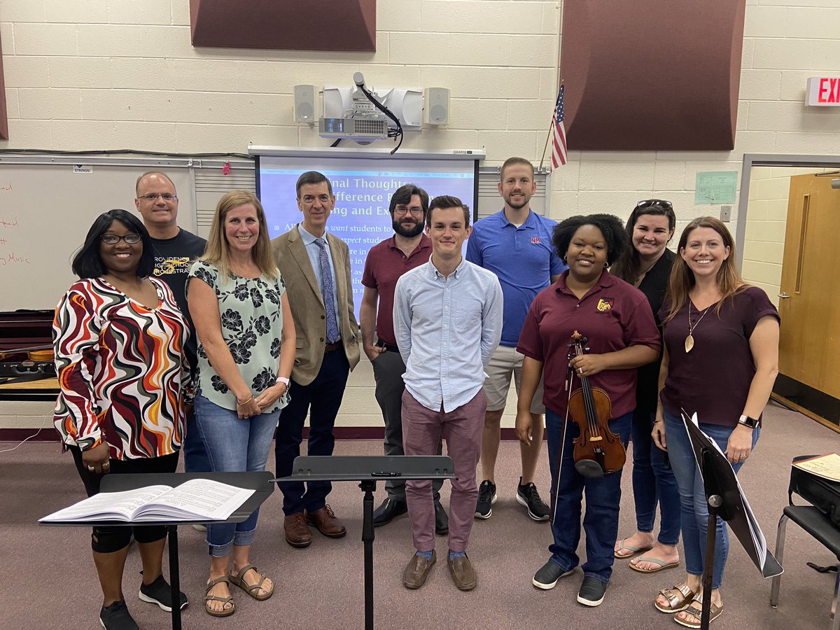 nc_asta's tweet photo. Members from Charlotte Mecklenburg had a great PD day with Chris Selby! 🎻 https://t.co/UjYQmeOZhq