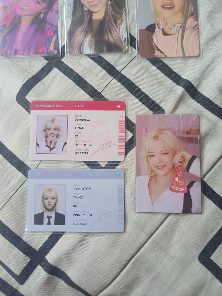 _zycart's tweet photo. @naomicart_ I have these pcs po 
120 each pc
90 each id/scratch card https://t.co/MsXbIXklPh