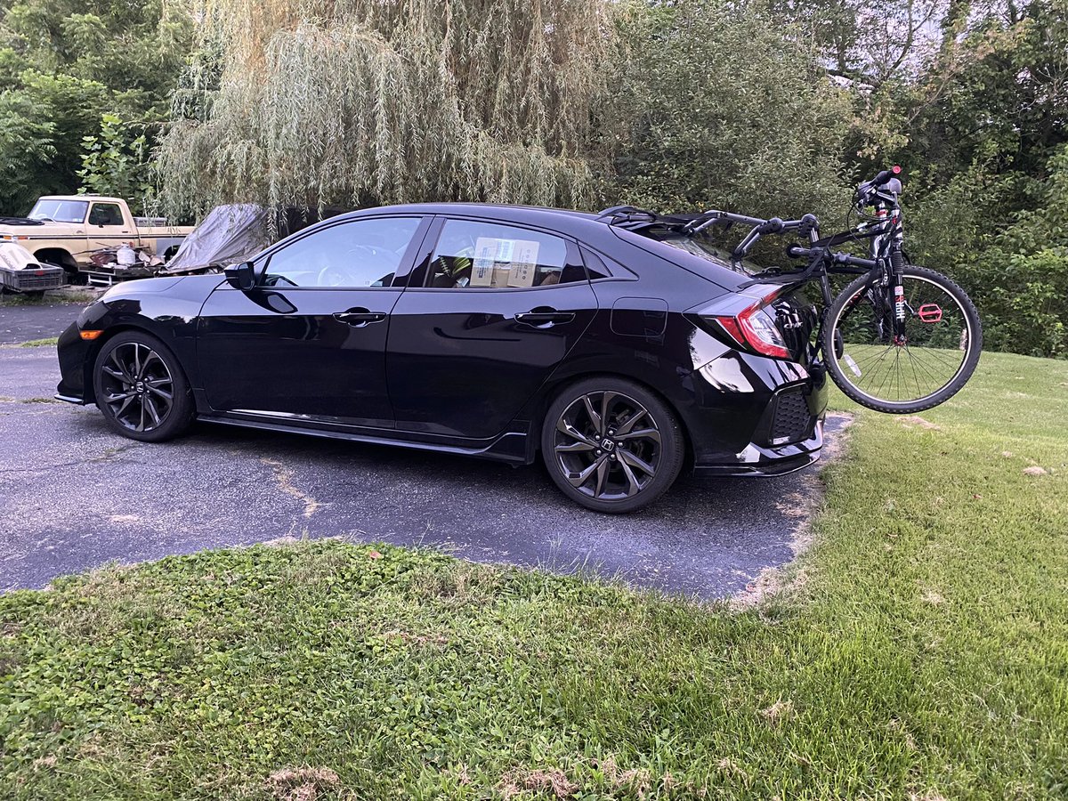 WesleyGrim's tweet photo. The Civic is absolutely packed to the brim except for places to see out of my mirrors. Pennsylvania to Colorado🏔 A new adventure awaits 😌 https://t.co/RwM8lPcWA5