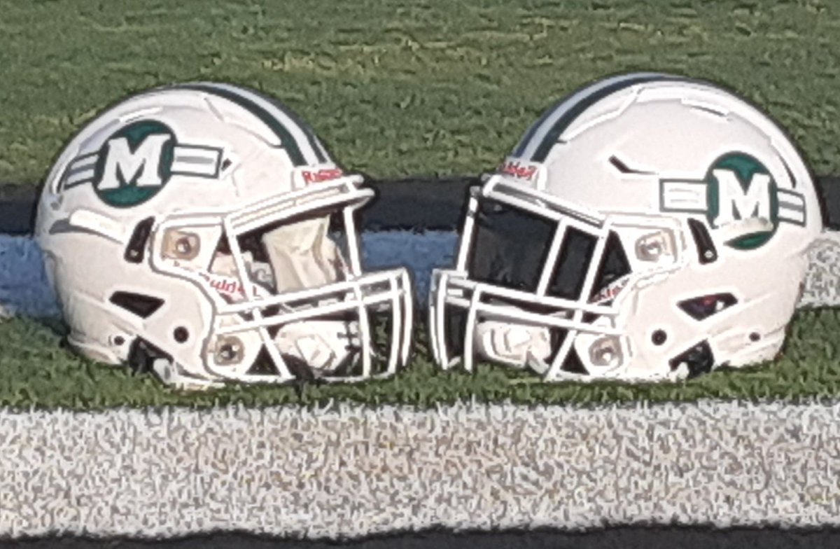 TheTroop63's tweet photo. 8 minutes until kickoff! Let's go! https://t.co/2C3Nu0I3WJ