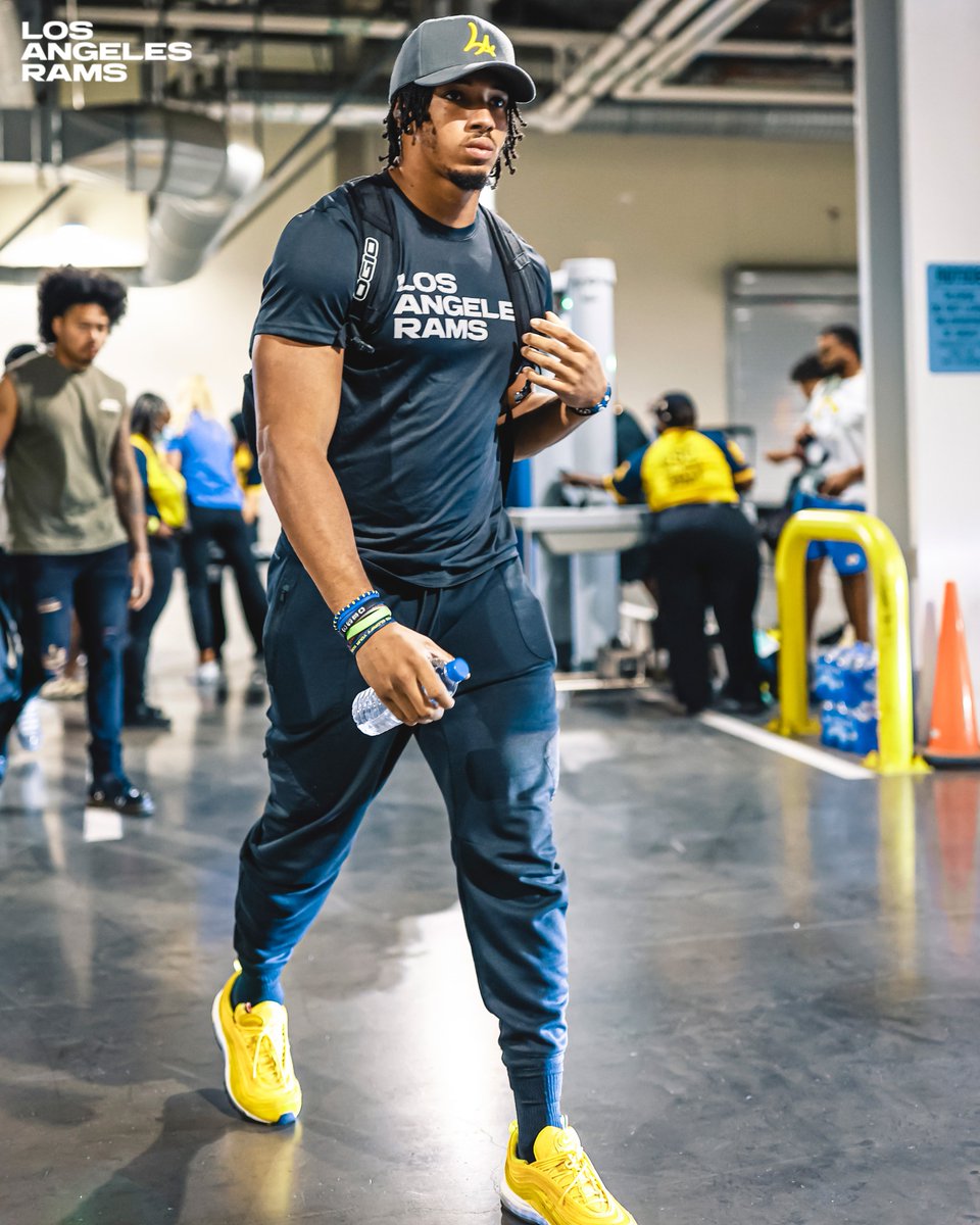 RamsNFL's tweet image. Montana Boyz.