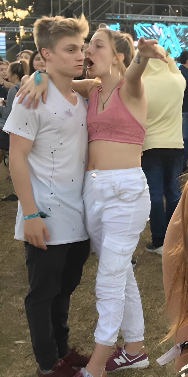 CB GAMING IS SO OVERRATED YOU HAVE NO IDEA. THEY GET LUCKY AND POACH ELOSITTERS FROM OTHER ORGS. LITERAL MONKEYS IS A COMPLETELY HOMEGROWN ORG AND THEY WIN CHIPS WITH THE POWER OF FRIENDSHIP ALONE. TRUST ME WHEN THESE TEAMS PLAY <a href="/CB__Gaming/">CB Gaming</a> WILL HAVE TOO MUCH EGO TO STAND A CH