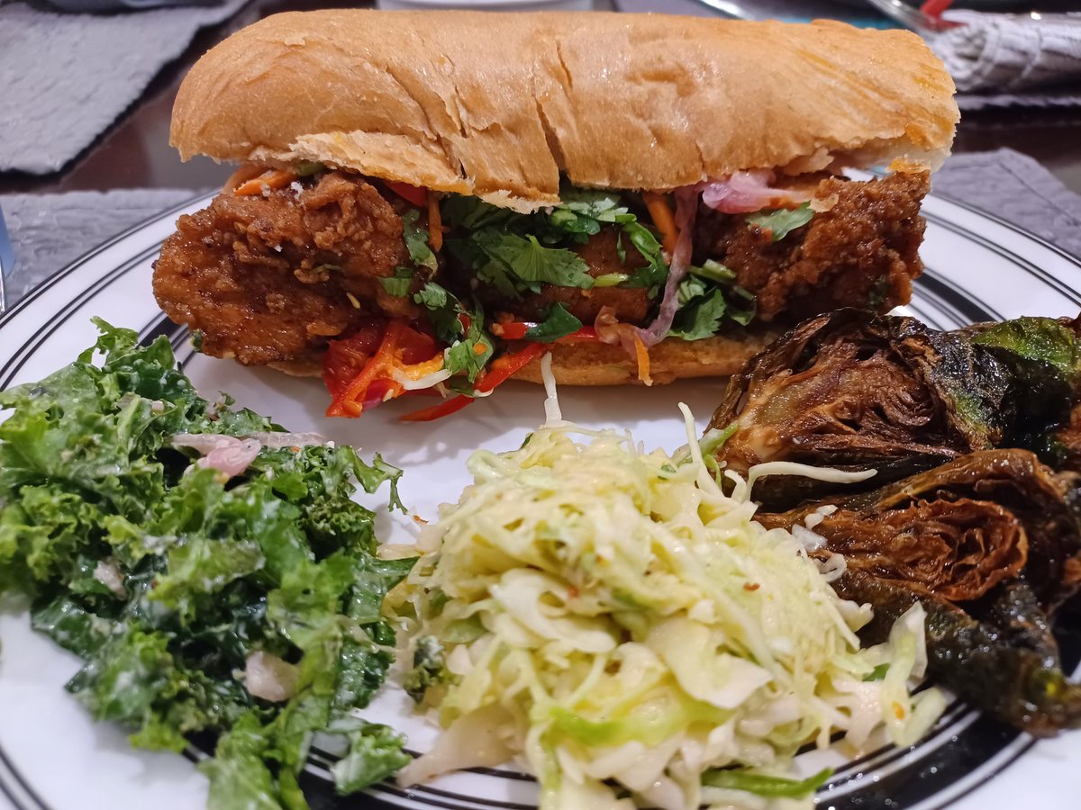 ANCJonah's tweet photo. The banh mi from @honeymoonchick1 is fantastic. #Ward4Takeout https://t.co/gwMsdHLRhq