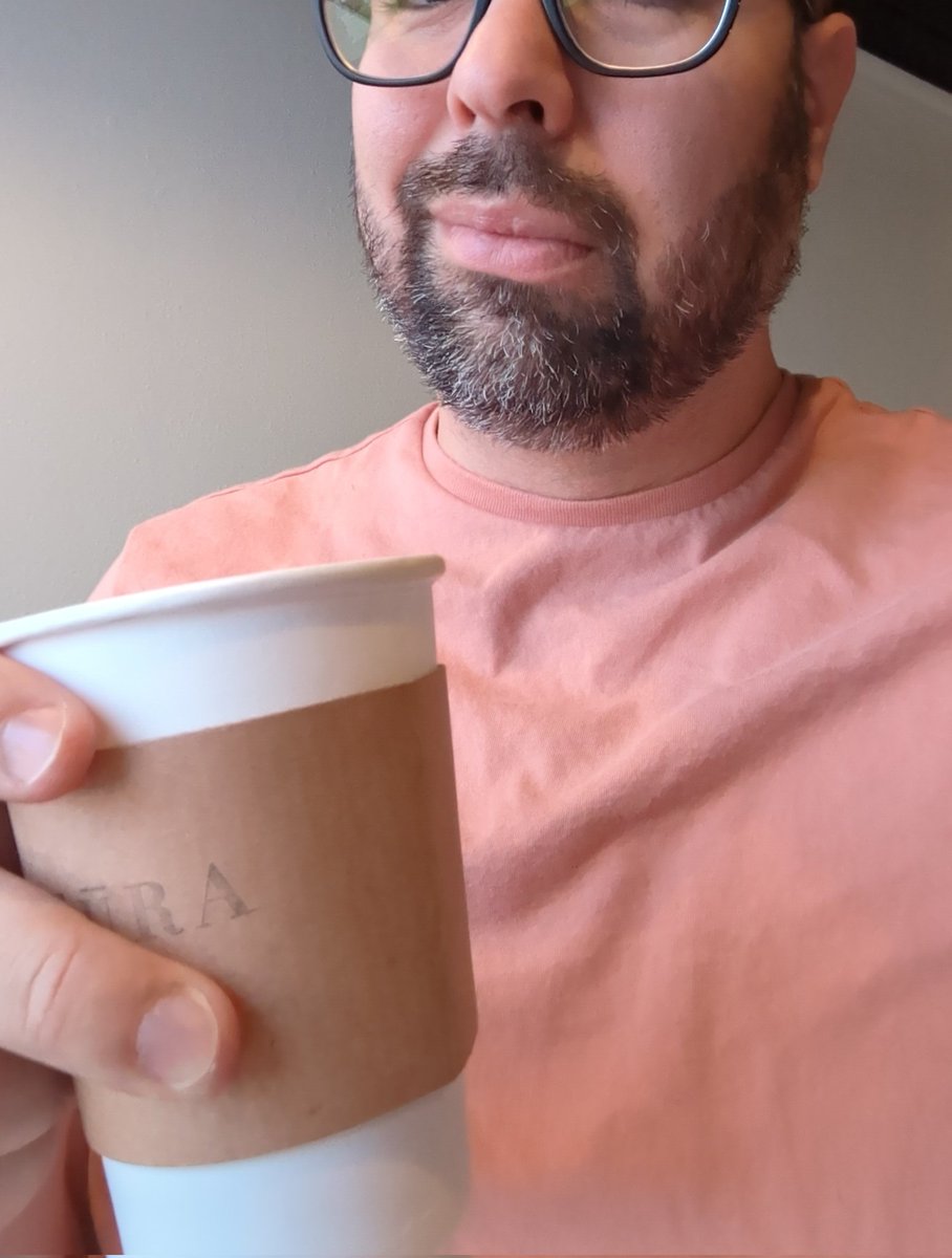 guapo_chingon's tweet photo. You don't even know... But I love coffee https://t.co/pEcTR5wiPF