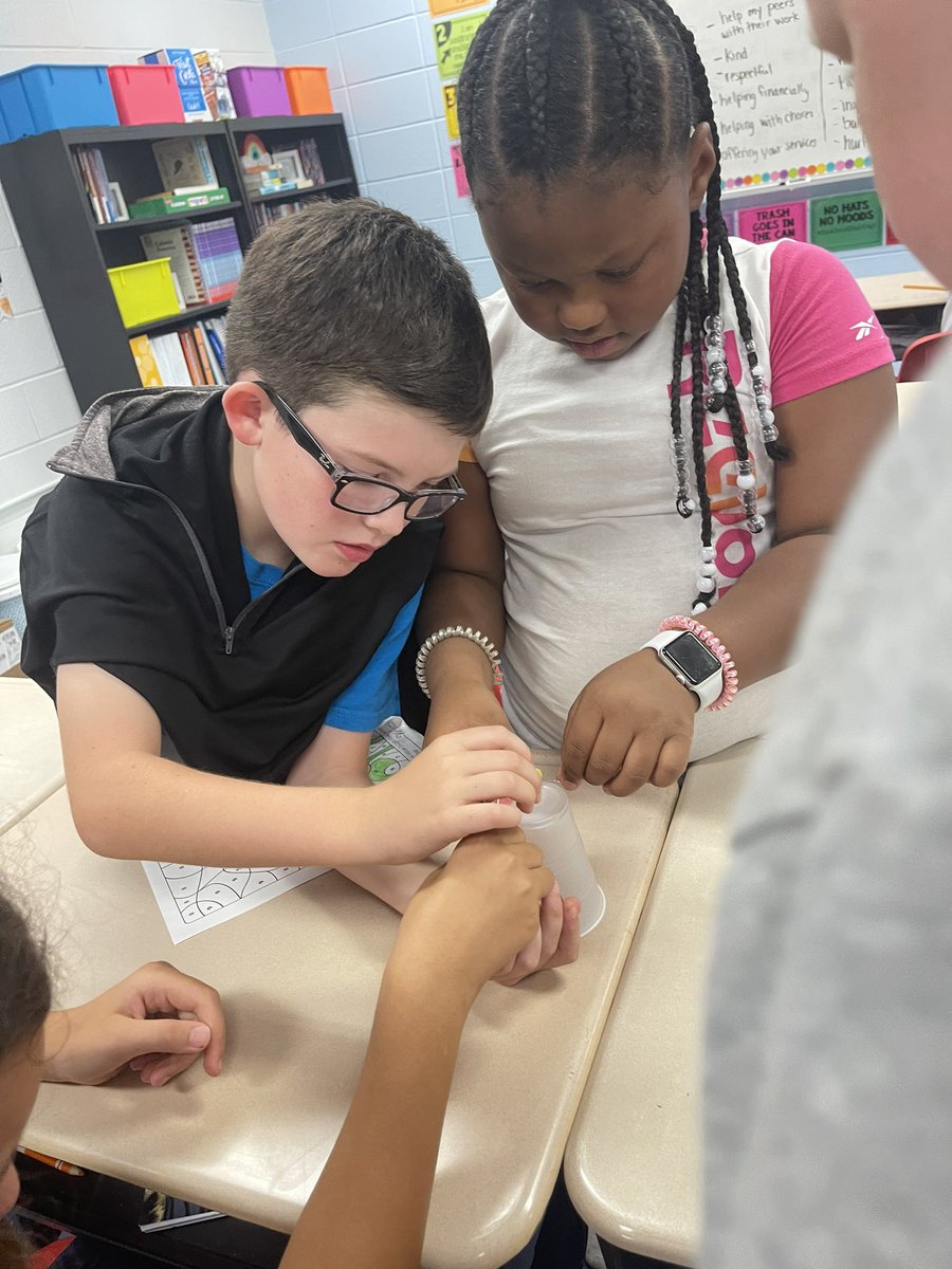 perkinsonreads's tweet photo. All week we’ve worked on team building and communication. Good thing so we could save Fred! @OESCards https://t.co/txQrufq6kO