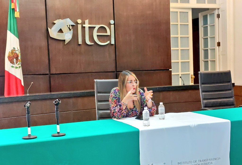Salvador Romero Espinosa (@chavaromero) on Twitter photo Agradezco mucho a <a href="/NelSanMar/">Neldy San Martín</a>, periodista de <a href="/proceso/">Proceso</a>, haber aceptado nuestra invitación a platicar sobre los "Medios de Comunicación y las #Fakenews" en el Curso Especializado del <a href="/CESIP_ITEI/">CESIP_ITEI</a> en <a href="/ITEIJal/">ITEI</a>
<a href="/Pedro_RosasH/">Pedro Rosas H</a> <a href="/MenyoRojas/">Manuel Rojas</a> <a href="/ahtziricardenas/">Ahtziri Cárdenas C.</a> <a href="/jcrtoral/">Pepe Toral</a> Agradezco mucho a <a href="/NelSanMar/">Neldy San Martín</a>, periodista de <a href="/proceso/">Proceso</a>, haber aceptado nuestra invitación a platicar sobre los "Medios de Comunicación y las #Fakenews" en el Curso Especializado del <a href="/CESIP_ITEI/">CESIP_ITEI</a> en <a href="/ITEIJal/">ITEI</a>
<a href="/Pedro_RosasH/">Pedro Rosas H</a> <a href="/MenyoRojas/">Manuel Rojas</a> <a href="/ahtziricardenas/">Ahtziri Cárdenas C.</a> <a href="/jcrtoral/">Pepe Toral</a>