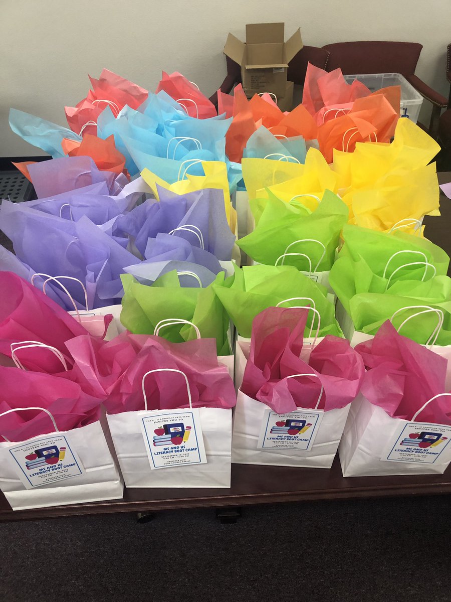 Brooke Webb tweet media