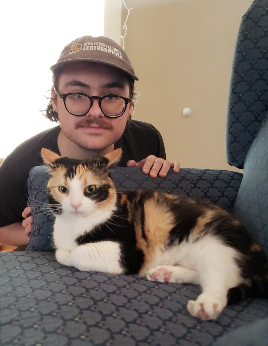 obishop53's tweet photo. I love @cschierer97 so much 🥺 that's all https://t.co/pLDRcdnYZc