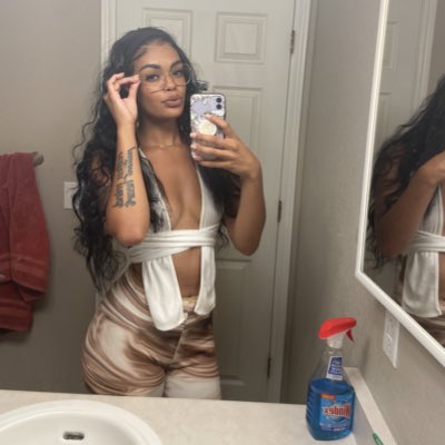 frecklefcdmami's tweet photo. #NewProfilePic https://t.co/T5bxgy7w8F