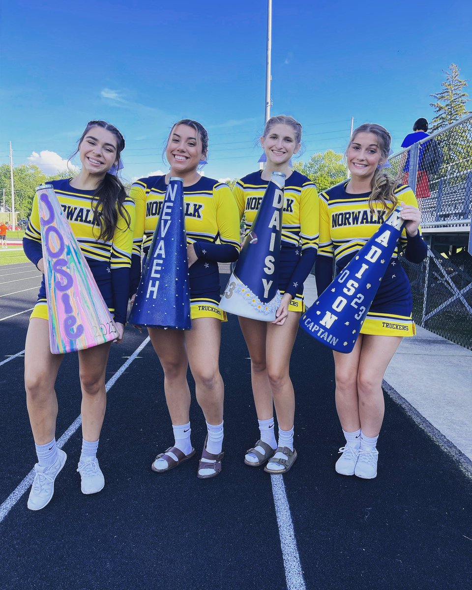 NHS Trucker Cheer tweet media