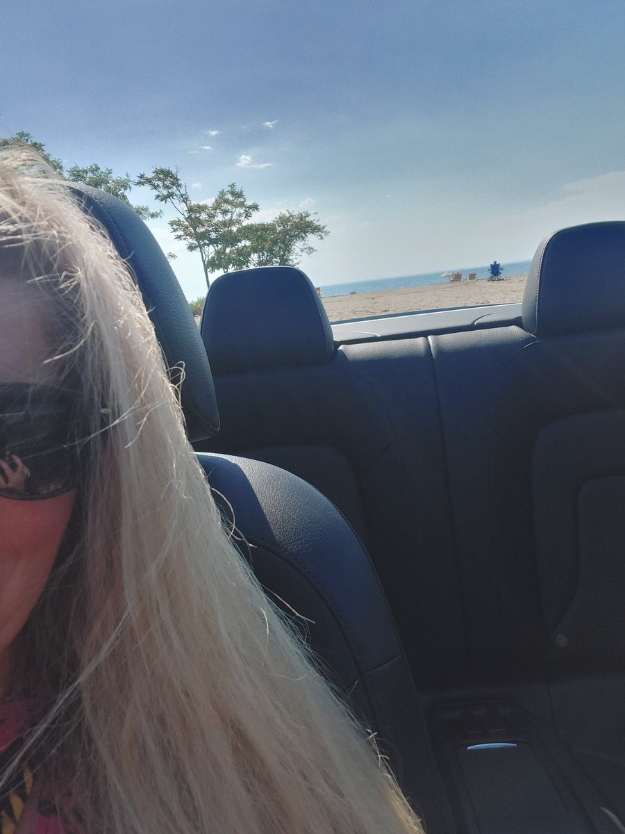 Loving this perfect weather!  Life's too short...drive with your top down! 😂