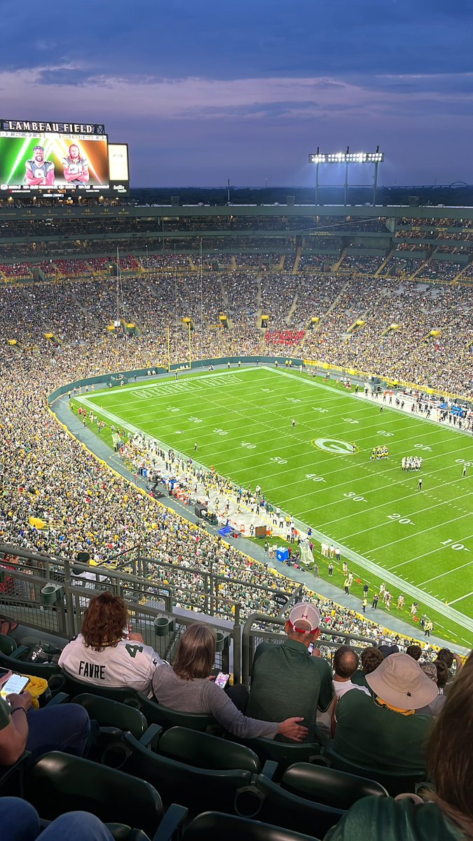 ColeAndres's tweet photo. @AaronRodgers12 this you? https://t.co/V1l528VZd7