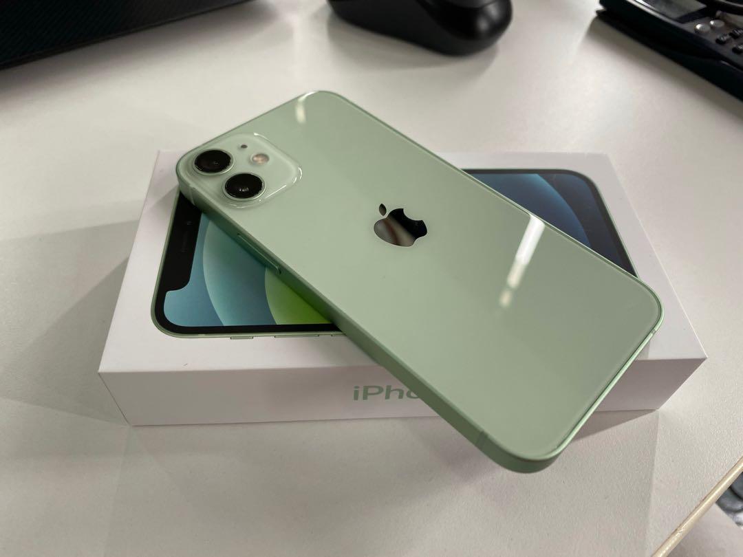 smeerve_'s tweet photo. Yeni telefon, who? https://t.co/7Dgw27JODg