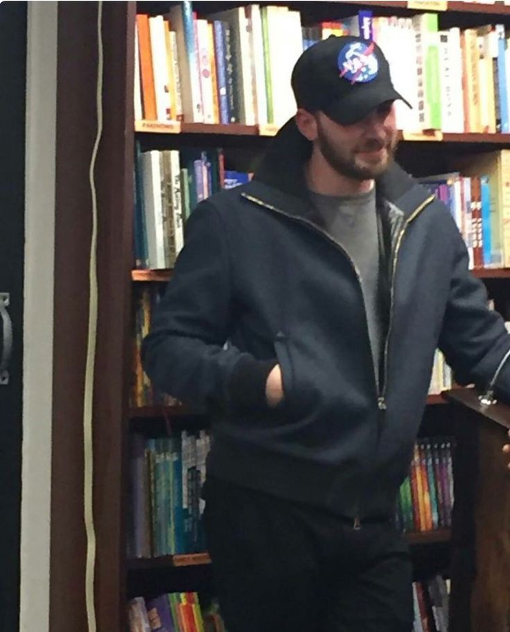 evansmrvl's tweet photo. a #nasa contará com #ChrisEvans para a transmissão, ansioso!
#NASAMoonSnap https://t.co/pSibpJexRO