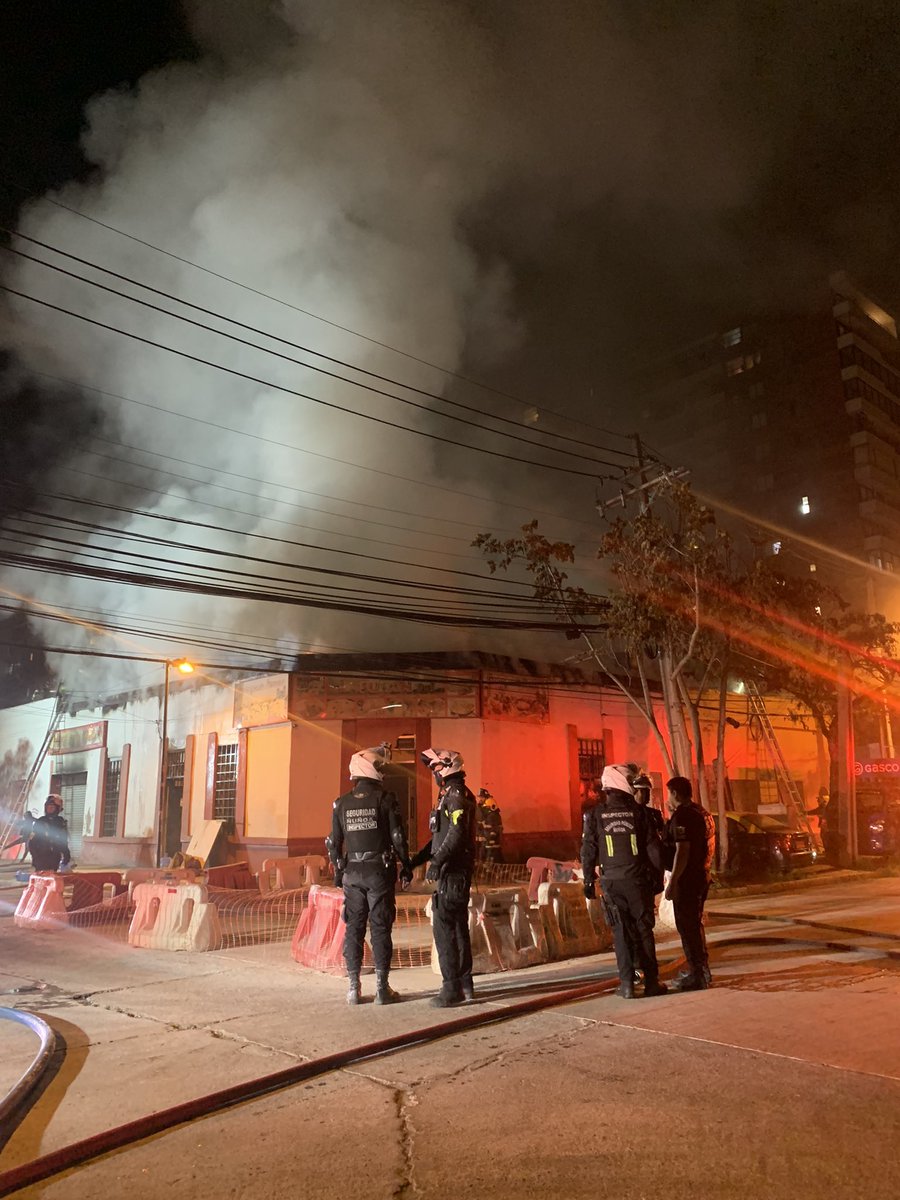 rossyfailla's tweet photo. @biobio @meganoticiascl  incendio https://t.co/V1ApYVHTQ3