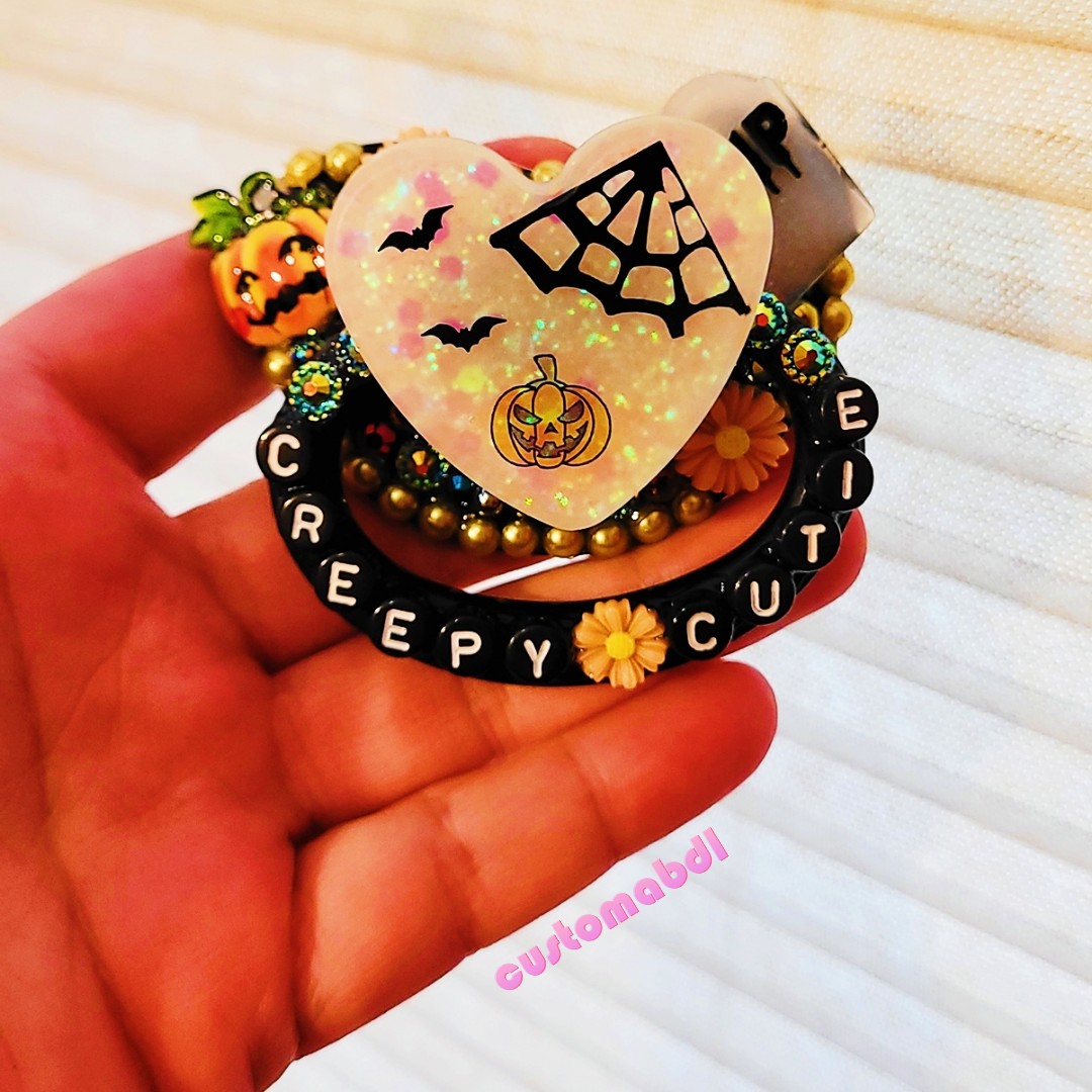 customabdl's tweet photo. Spooky season is upon us 👻🦇 Shop ABDL pacifiers, onesies, bottles, paddles, rope, bondage gear via https://t.co/08GK5vYqDa ♥️ #adultpacifier #ddlg #abdl #ageplay #ravers https://t.co/Dh6eTrZhxg