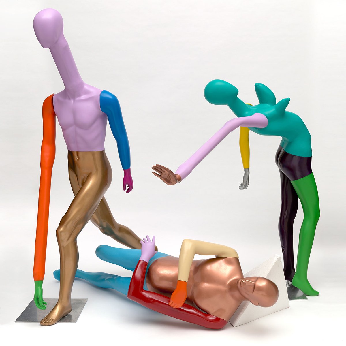 Essentials Magazine tweet media