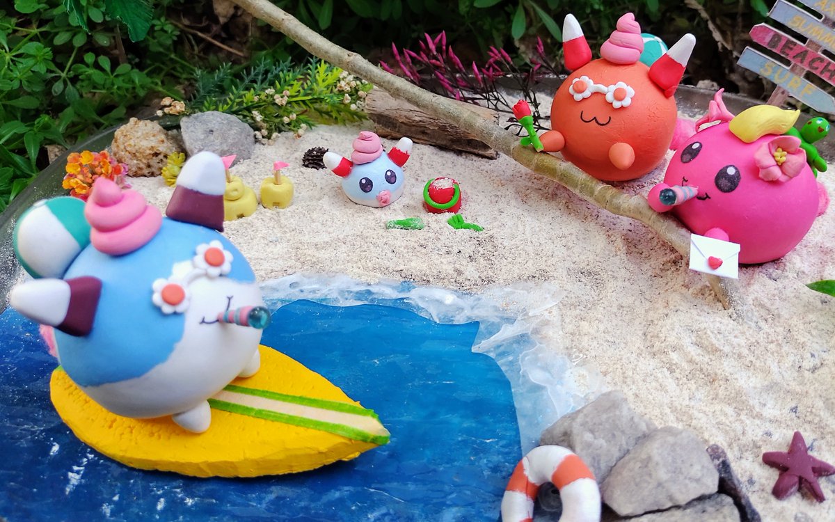 Yaaz_NG's tweet photo. This is my entry for #AxieSummer 🥰🌴💕 https://t.co/76fdjTIBpP