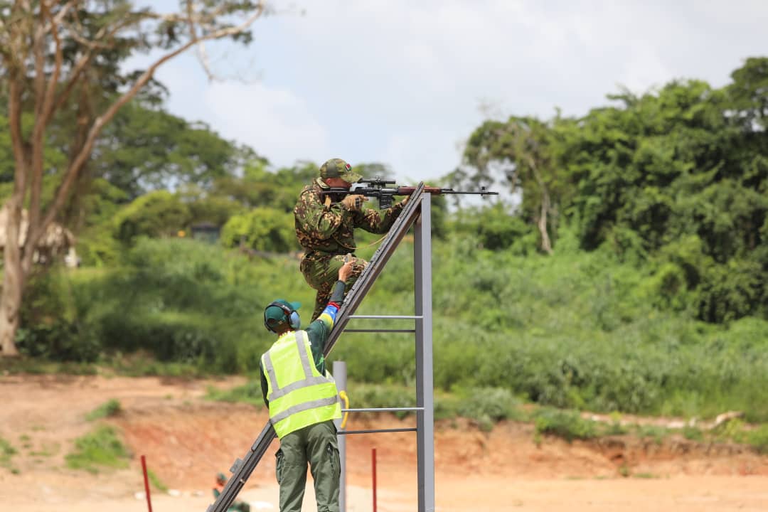📌#DeInteres || (1/2) Desde el Fuerte Militar Terepaima culminó con total éxito la Primera Fase de Competencias de Frontera Francotirador de los #ArmyGamesVzla2022

<a href="/NicolasMaduro/">Nicolás Maduro</a>