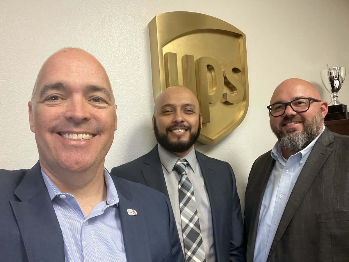 Congratulations to Jesus De Avila on his promotion to sort manager! Can’t wait to see Jesus lead his new team! <a href="/Buckeyelouie/">TrablS</a> <a href="/LCruz_SoCalHR/">Lori Cruz</a> <a href="/divine2wincom/">Trina Norman</a> <a href="/JustxWilliams/">Justin Williams</a> <a href="/brian_lorton/">Brian Lorton</a> <a href="/melirere/">Melinda Herrera</a> <a href="/Harry_Guleian/">Harry Guleian</a>