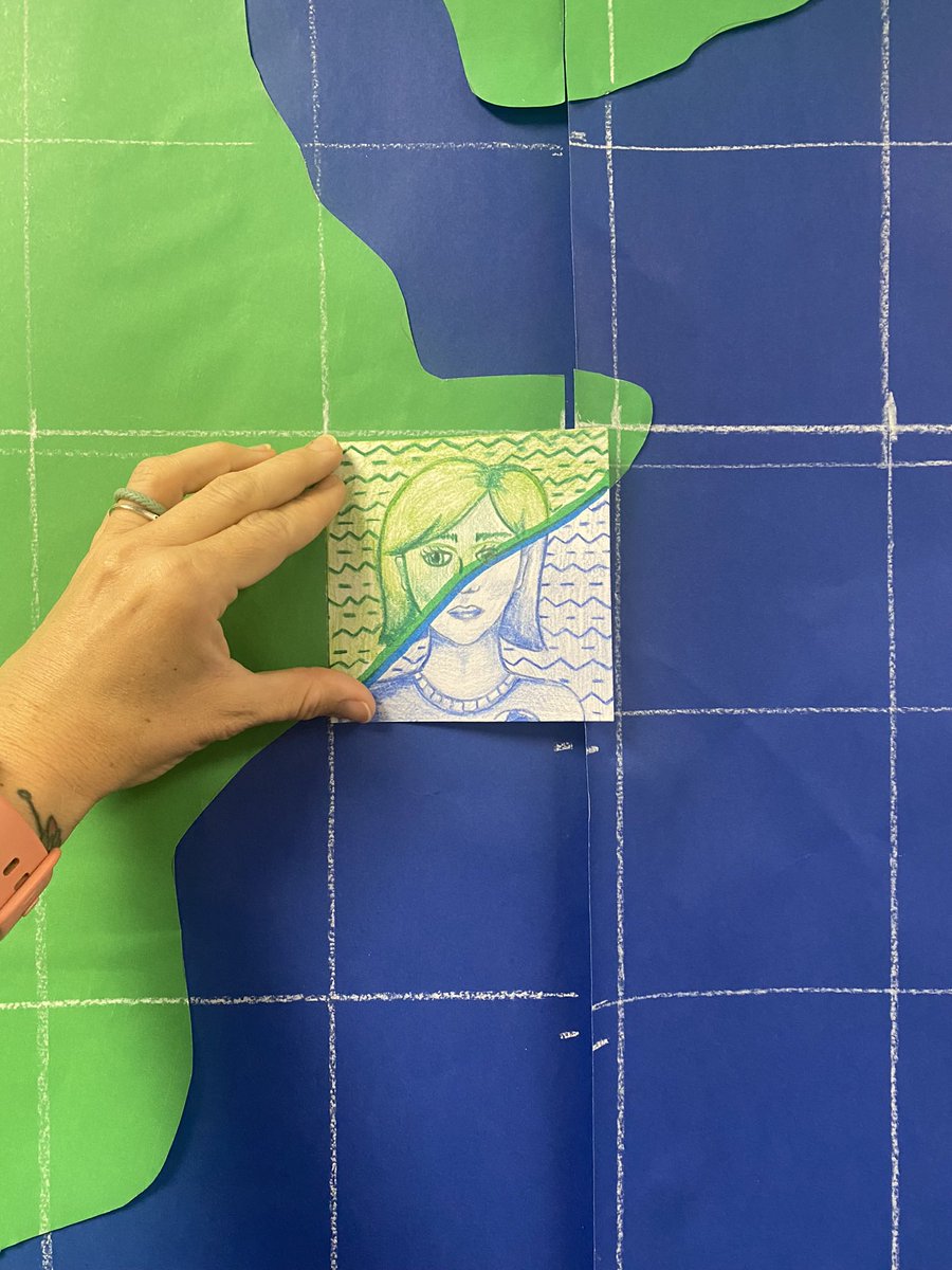 NicoleRandell3's tweet photo. I can not WAIT to see every students self portrait make up this world map! At @BoydBlackhawks we represent over 40 countries! We truly do have the World deep down in ours hearts at Boyd! 💕 🌎 💕 https://t.co/gWG5arwRQJ