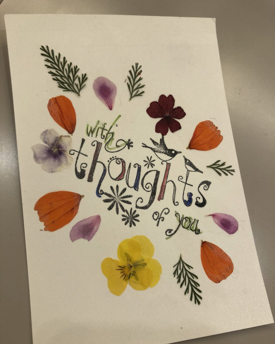 押し花ワークショップ開催中です 押し花を使ったハガキ作り体験は 1回500円でご参加いただけます 10階のイベントスペースへ ぜひ遊びに来てください キュービックプラザ新横浜 ワークショップ 港北区 港北区民ニュース