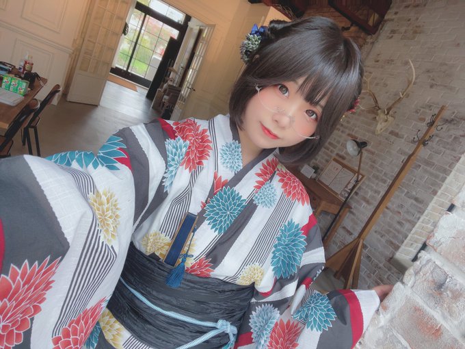 Twitterのコスプレ画像27