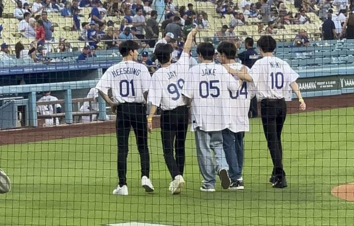 tfwseun's tweet photo. #01  #99  #05  #04  #10  and  #07  #23 https://t.co/xYul7vlQmf