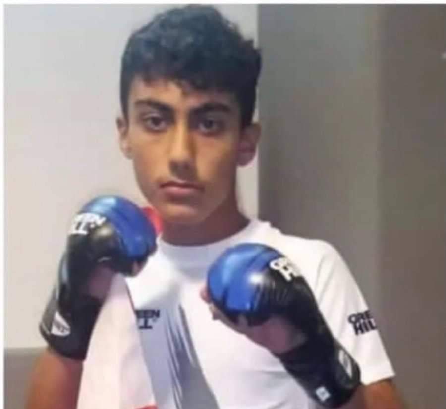 pbi_es's tweet photo. El jugador libanés, Charbel Abu Daher, se retiró del Campeonato Mundial Juvenil de Artes Marciales Mixtas para evitar jugar con un oponente israelí, en solidaridad con #Palestina.
#Palestina
#solidarid https://t.co/9rcuPgDO41